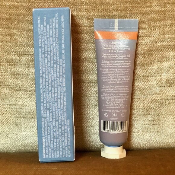 Bloom Effects - Tulip Tint Lip & Cheek Balm in Crispa Coral - Picture 2 of 3